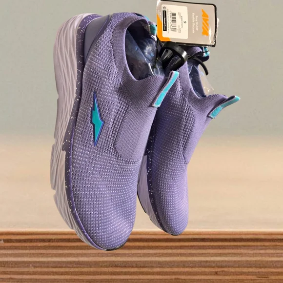 NWT AVIA SLIP-ON LIGHTWEIGHT JOGGER SNEAKER SIZE 9. - Picture 3 of 11